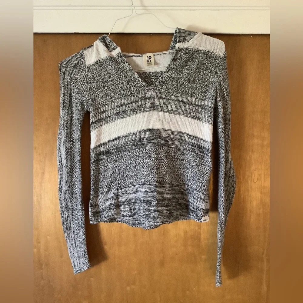 Roxy Hooded Sweater Shirt - Picture 1 of 4